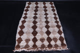 Hand knotted Moroccan rug 3.1 X 6.3 Feet