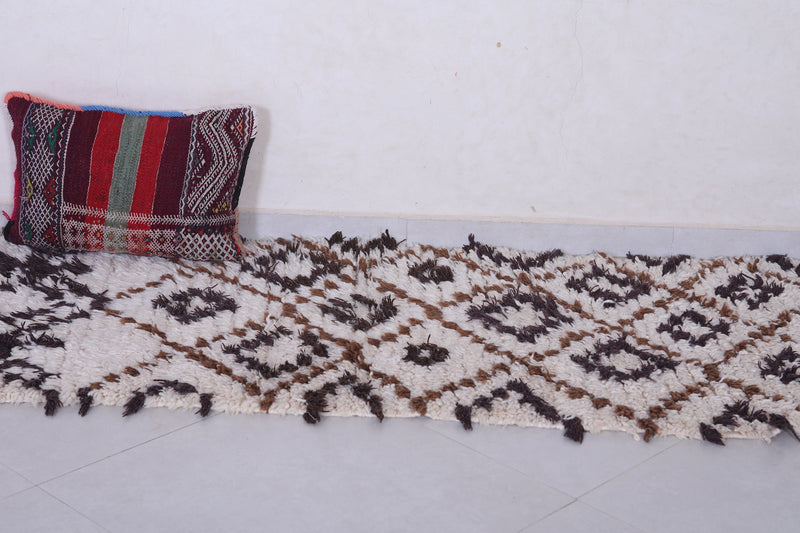 Vintage handmade moroccan berber runner rug 2.6 FT X 6.7 FT