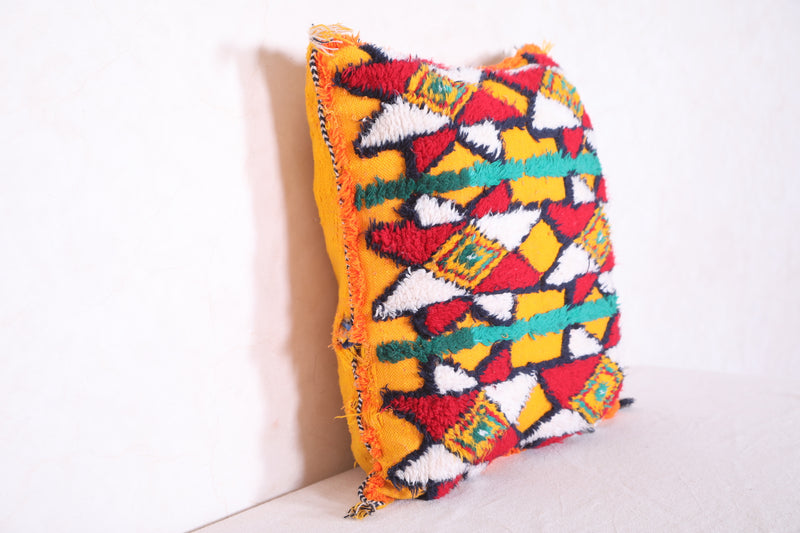 Berber pillow 18.5 INCHES X 19.2 INCHES