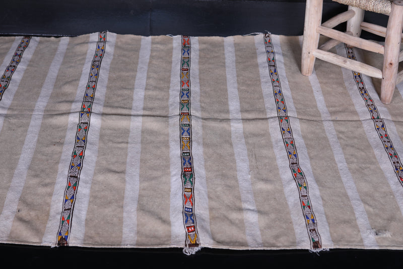 Wonderful Kilim Rug 3.8 X 5.6 Feet