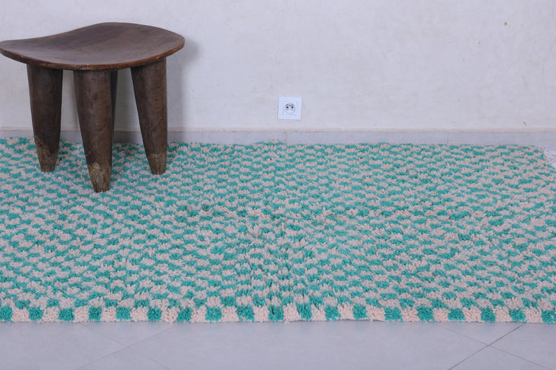 Beautiful Teal checkered rug 4.7 X 6.5 Feet