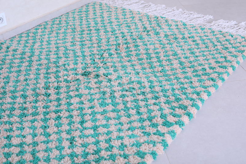 Beautiful Teal checkered rug 4.7 X 6.5 Feet