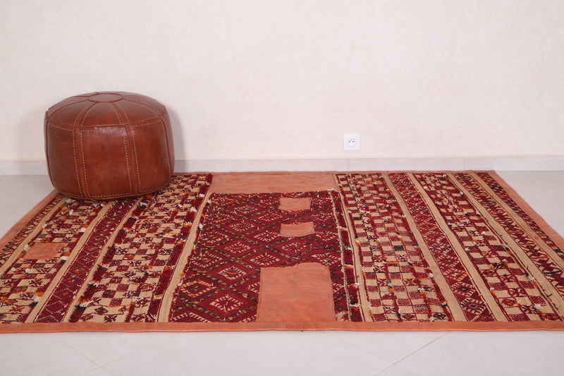 Moroccan rug 5.7 FT X 7.4 FT