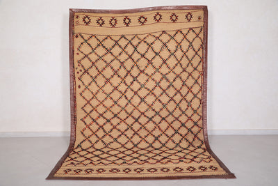 Moroccan rug 5.9 FT X 8.9 FT