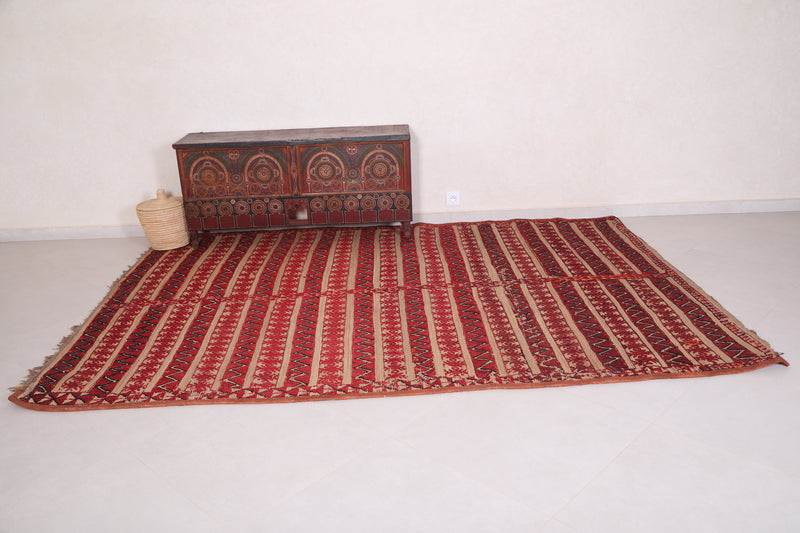 Moroccan rug 6.8 FT X 9.4 FT