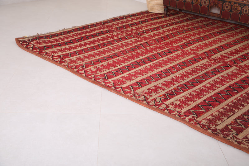 Moroccan rug 6.8 FT X 9.4 FT