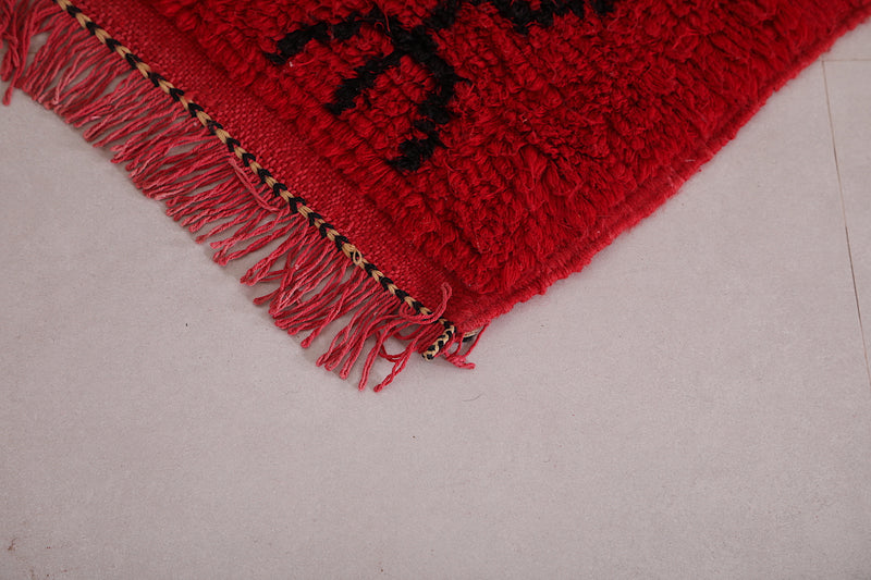 Red berber rug 2 X 4.1 Feet