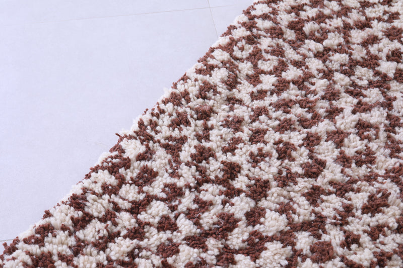 Shaggy brown and beige check rug 4.6 X 6.2 Feet