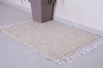 Beige small handmade moroccan berber rug 2.6 X 3.4 Feet