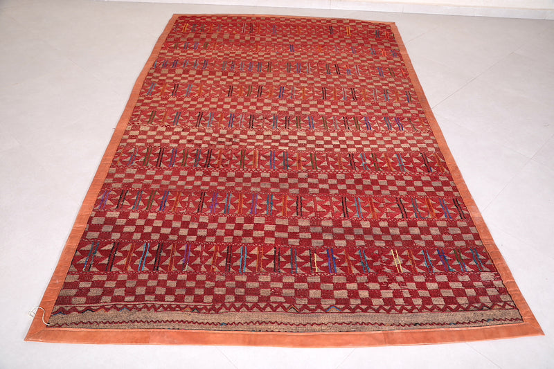 Moroccan rug 5.5 FT X 9.1 FT