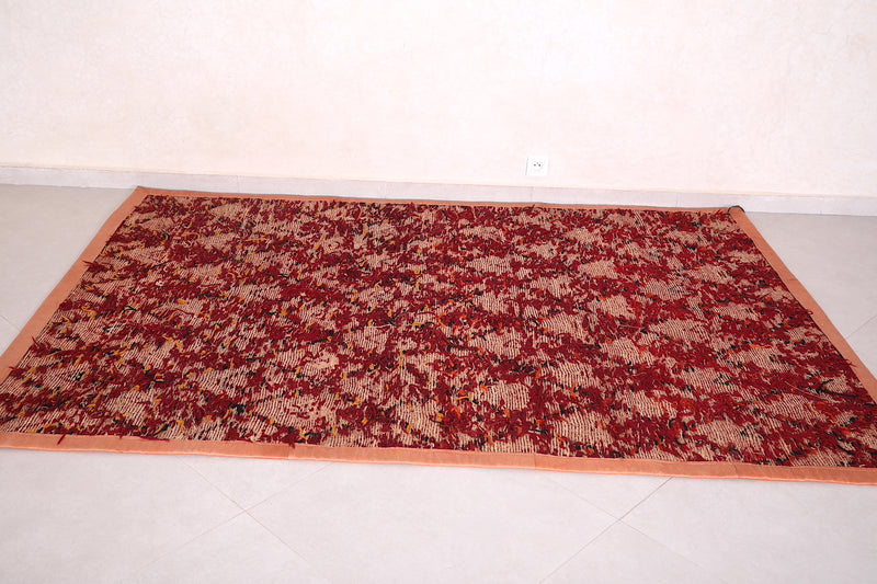 Moroccan rug 5.7 FT X 8.2 FT