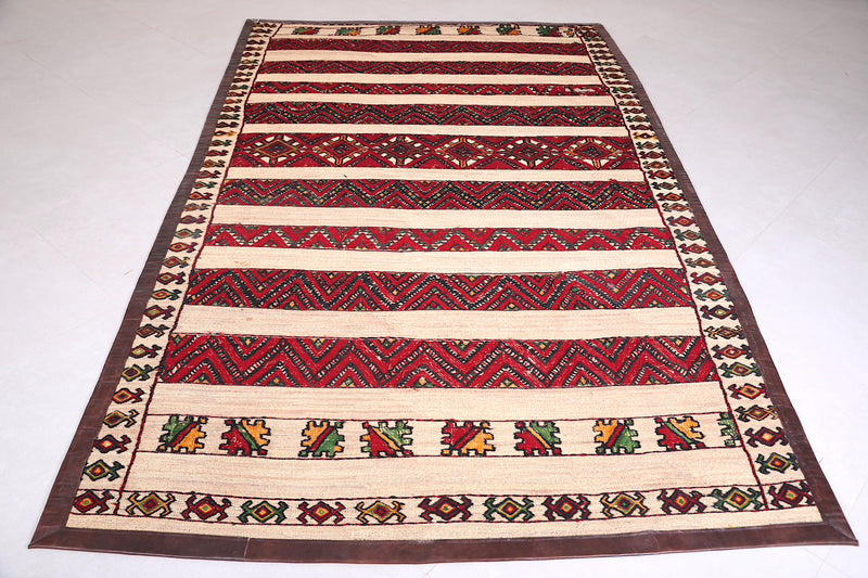 Moroccan rug 6.3 FT X 10 FT