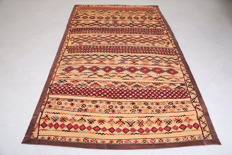 Moroccon Rug 5.2 FT X 9.3 FT