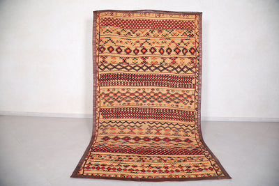 Moroccon Rug 5.2 FT X 9.3 FT