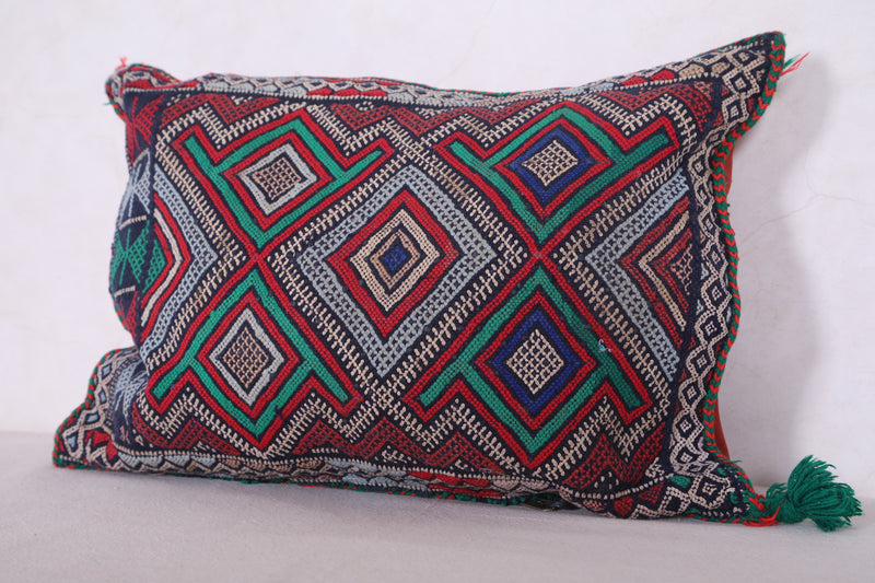 Moroccan pillow rug 12.5 INCHES X 18.1 INCHES