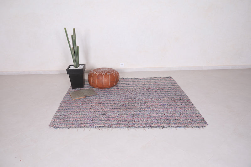 Moroccan rug 5.8 FT X 6.5 FT