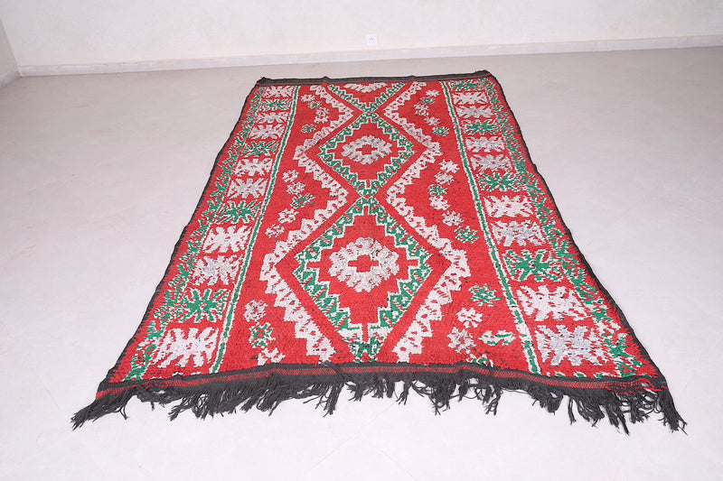 Moroccan rug 5.6 X 9.8 Feet