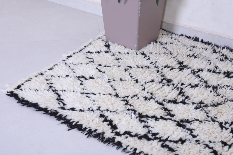 Black And White Moroccan Rug Runner 2.2 X 5.8 Feet