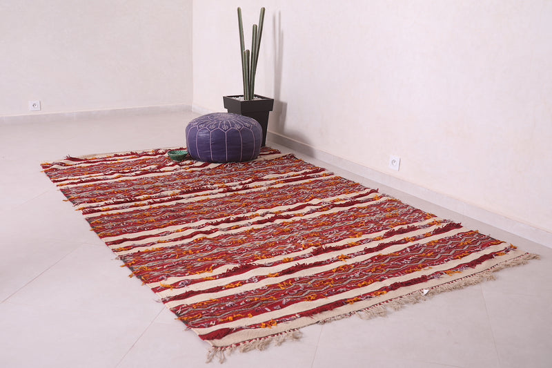 Handwoven Moroccan rug 5.5 FT X 8.9 FT