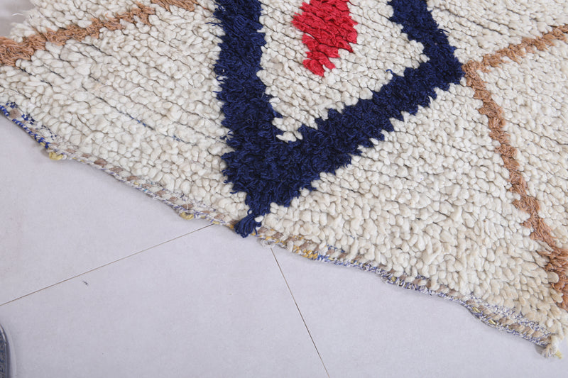 Minimalist Moroccan Berber Rug - 2.5 X 5.3 Feet