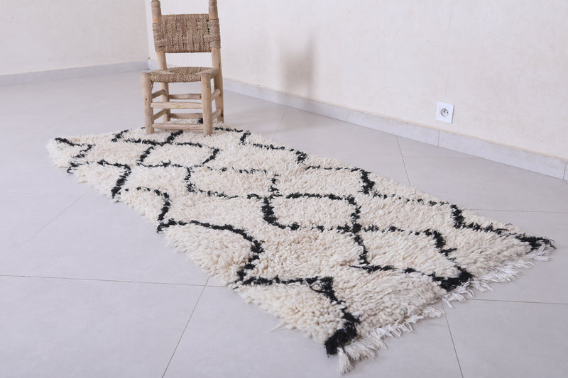 Minimalist Moroccan Berber Rug - 2.6 X 6.2 Feet