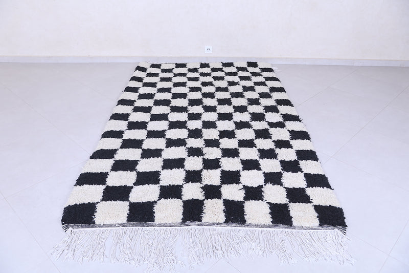 Handmade moroccan checkered rug 5.2 X 8.3 Feet