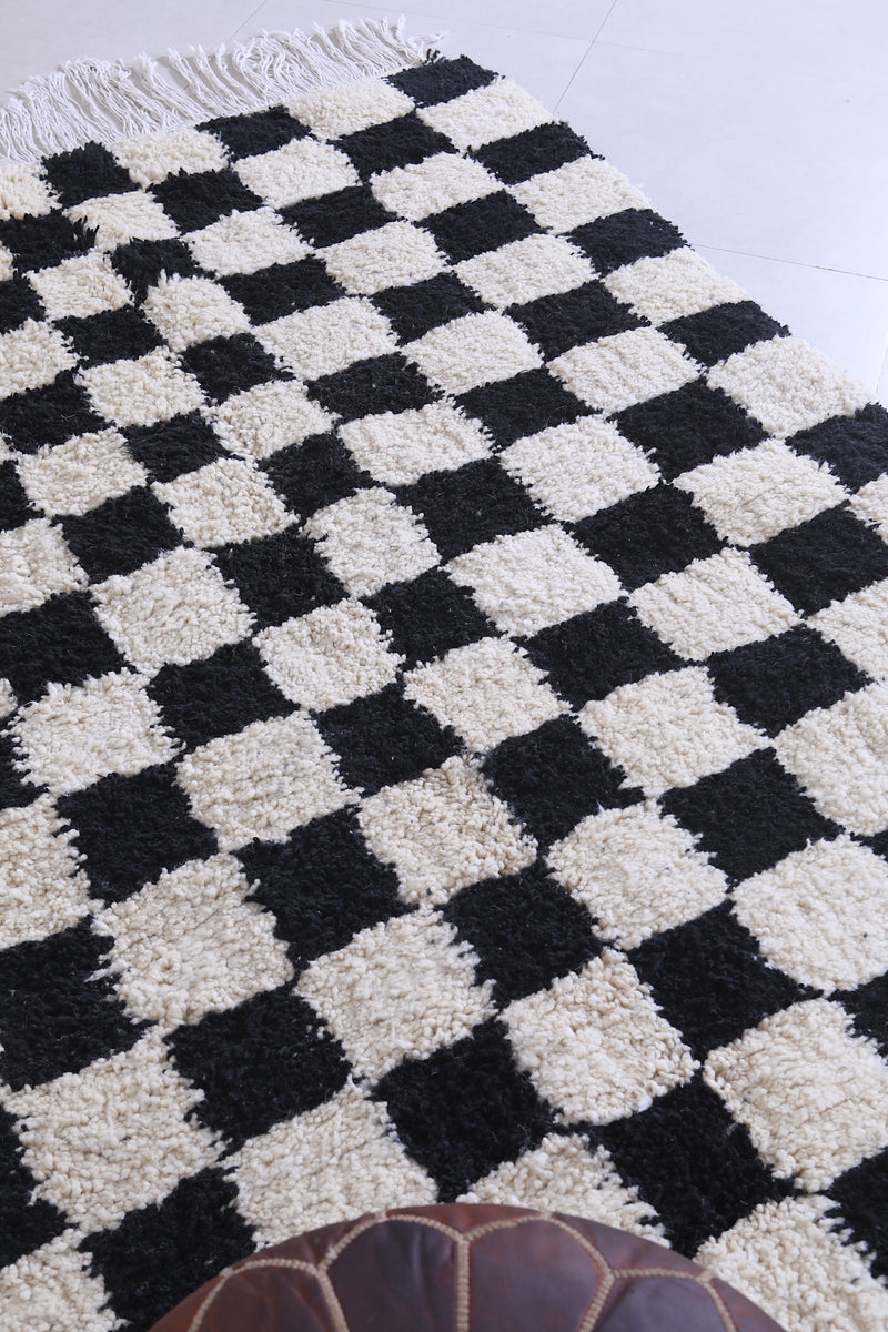 Handmade moroccan checkered rug 5.2 X 8.3 Feet