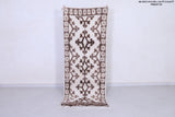 Vintage handmade moroccan berber runner rug 2.6 FT X 6.9 FT