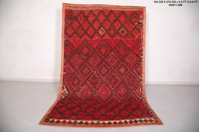 Moroccan rug 5.3 FT X 8.8 FT