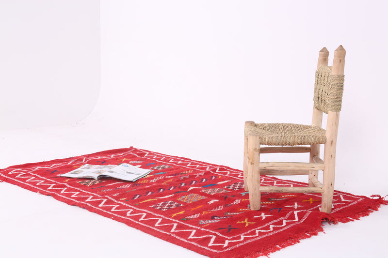 Handwoven Red Moroccan kilim 3.1 FT X 5.3 FT