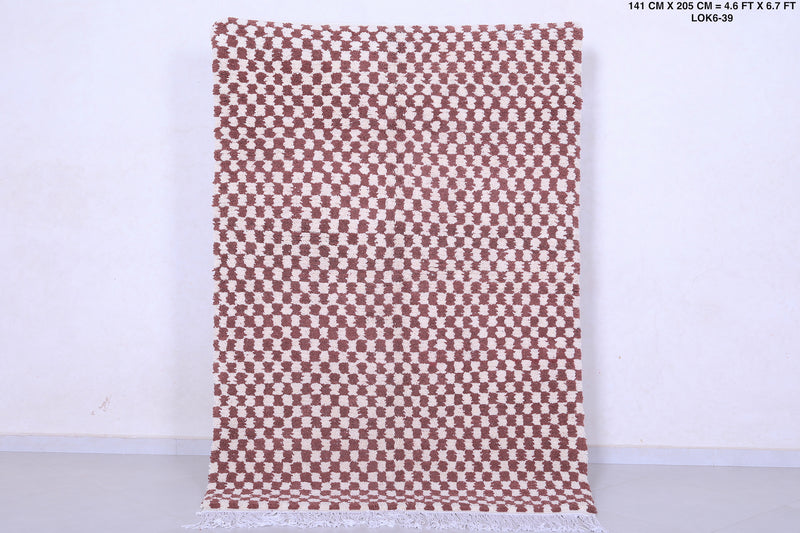 Handmade shaggy checkers rug 4.6 X 6.7 Feet