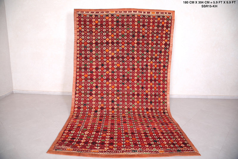 Moroccan Rug 6 FT X 10 FT